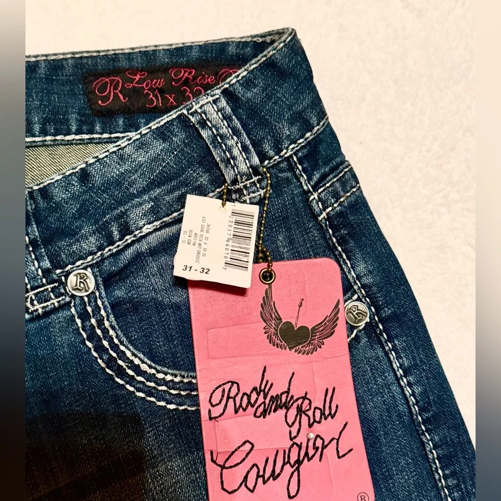 Rock & Roll Cowgirl Medium Wash Low Rise Boot Cut Jeans - Picture 3 of 5